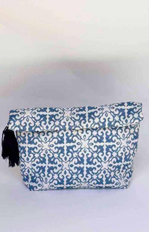 WRAP CLUTCH BAG