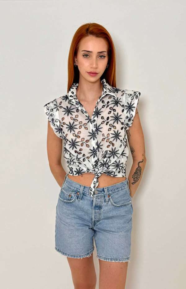 CROPPED SHIRT WITH FLOWERS