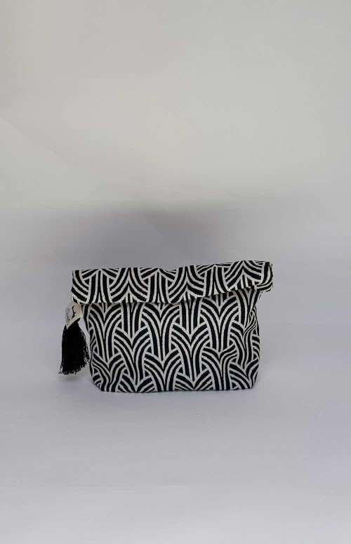 WRAP CLUTCH BAG