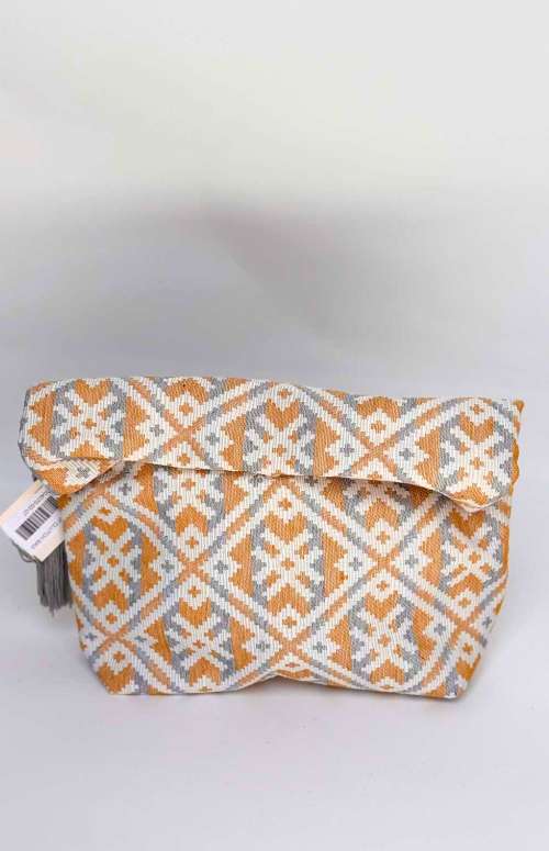 WRAP CLUTCH BAG